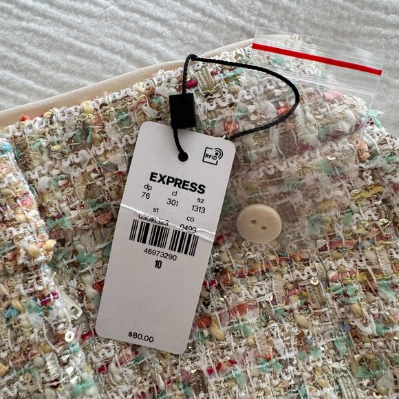 NWT Express Stylist High Waisted Sequin Tweed Pleated Shorts Size 10 - Picture 16 of 16